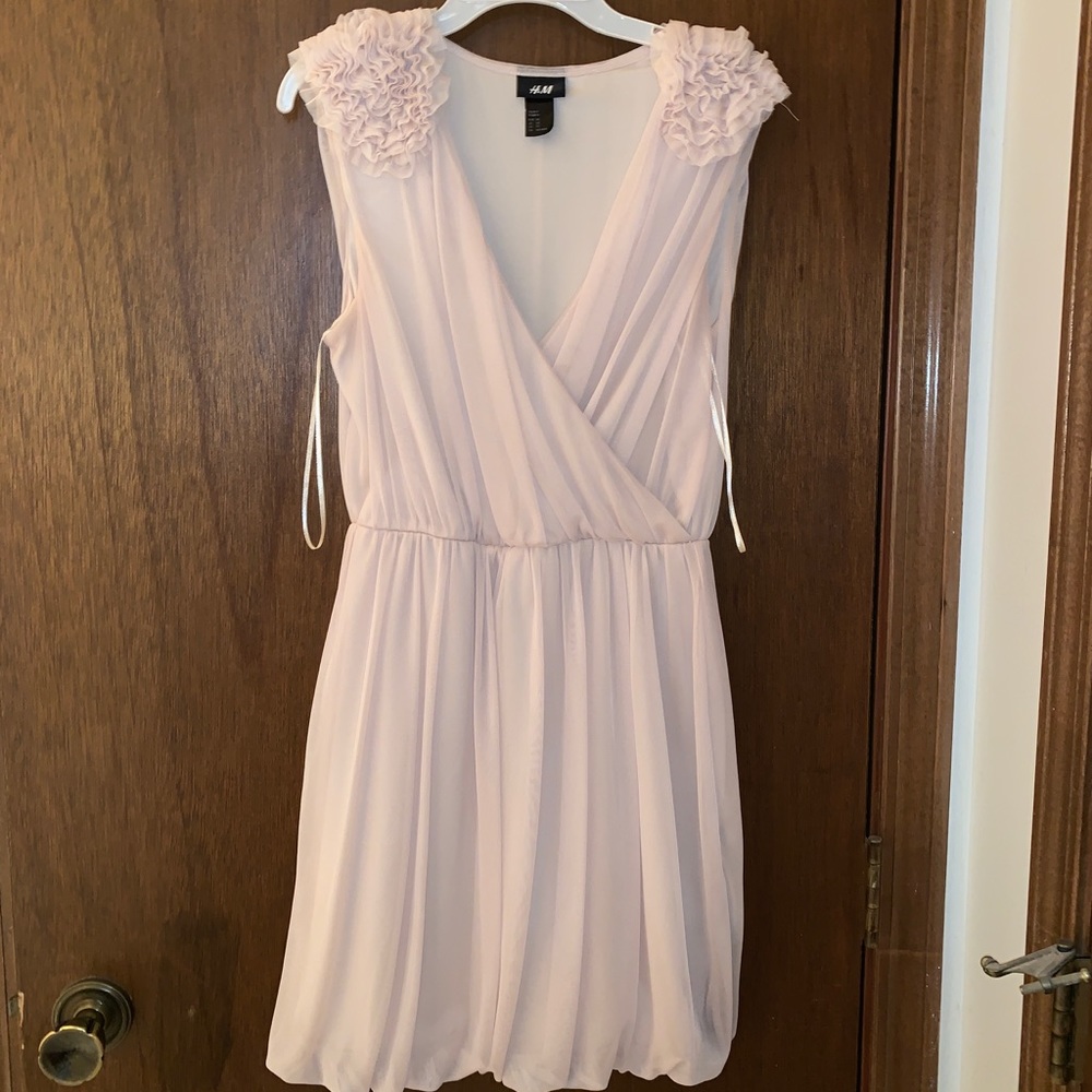 H&M floral sleeve mini dress